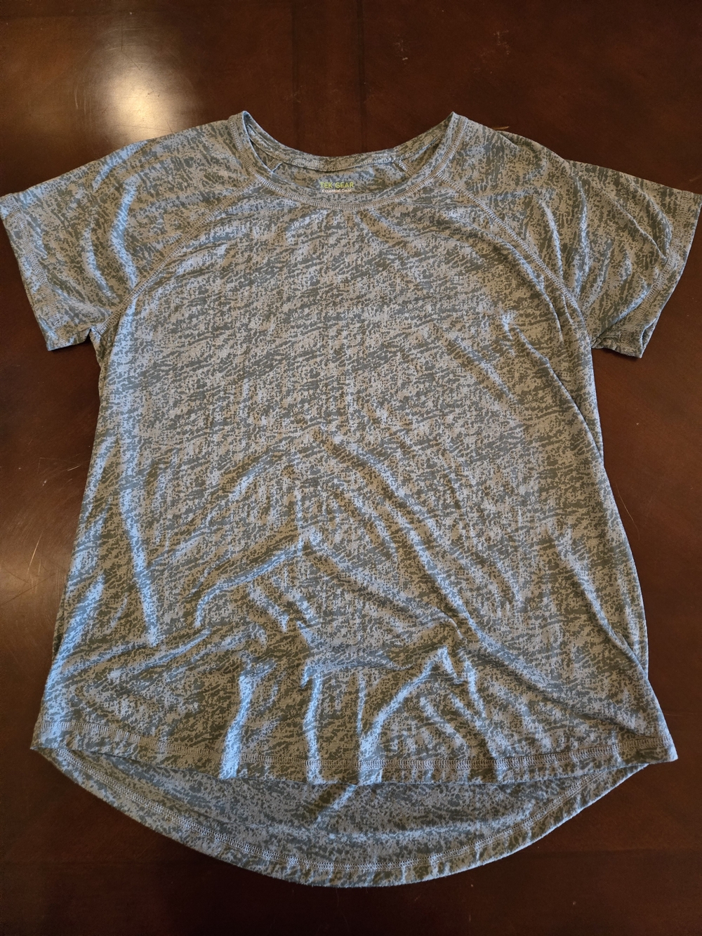 8 Womens LG Tek Gear Shirts + 2 More Shirts